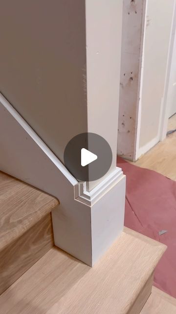 🪚Gpr3Leandro🔨 on Instagram: "Tips for stair Molding installation 👉 Gpr3Carpentry🔨  #tips #carpentry #viral #tools #diy #stairs #escada #molduras #construcao #carpintaria #viralvideos" Stair Bullnose Ideas, Diy Stair Caps, Stair Molding Trim, Stairs Molding, Molding Stairs, Stair Trim Ideas, Stair Moulding, 2024 Tips, Stairs Trim