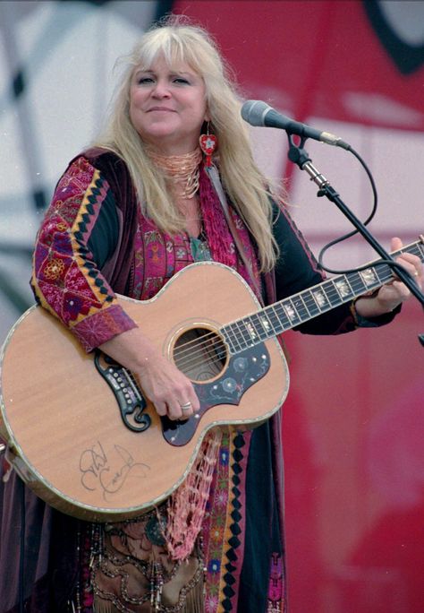 HAPPY 74th BIRTHDAY to MELANIE!! 2/3/21 Born Melanie Anne Safka, American singer-songwriter. She is best known for the 1971-72 global hit "Brand New Key", her cover of "Ruby Tuesday", her composition "What Have They Done to My Song Ma", and her 1970 international breakthrough hit "Lay Down (Candles in the Rain)" (inspired by her experience of performing at the 1969 Woodstock music festival). Charles Osgood, Melanie Safka, Norman Jewison, Woodstock Music, Woodstock Festival, Quincy Jones, Joan Baez, Soul Songs, Ray Charles