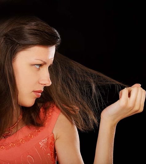 How To Make Weak Hair Stronger Using Natural Treatments Hair Tips In Urdu, Thick Healthy Hair, Celebrity Hair Styles, Onion Juice For Hair, Rasta Hair, Hair Care Ideas, Braiding Your Own Hair, Natural Straight Hair, Breaking Hair