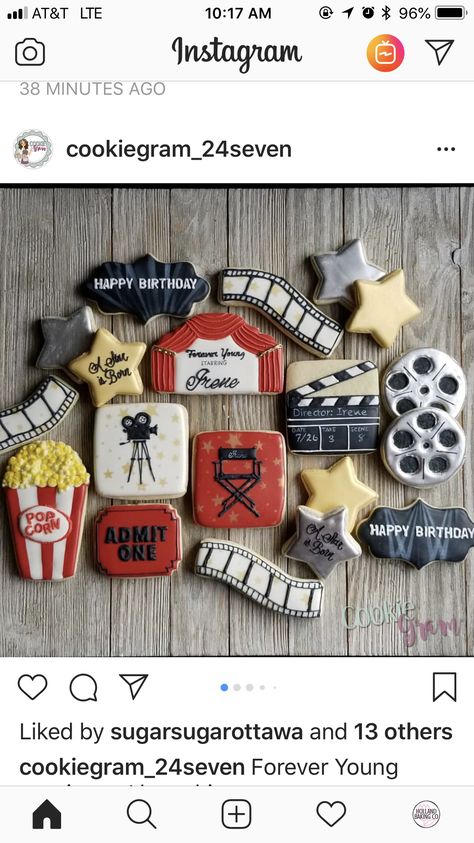 Red Carpet Cookies, Movie Cookies Decorated, Hollywood Cookies, Movie Cookies, Movie Theme Cake, Movie Food, Hollywood Birthday, Movie Cakes, Cookies Theme