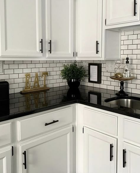 Kitchen Black Counter, Wash Basin Design, Black Kitchen Countertops, Cozy Weather, Black Countertops, Basin Design, Soups Stews, Kitchen Inspiration Design, Kitchen Redo