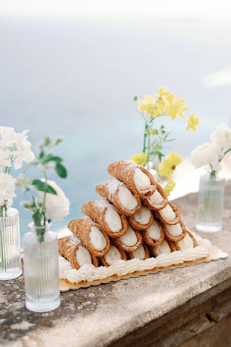 Wedding Cannoli, Italian Baby Showers, Italian Bridal Showers, Glam Chair, Sicilian Wedding, Italy Party, Italian Dinner Party, Italian Party, Italian Theme