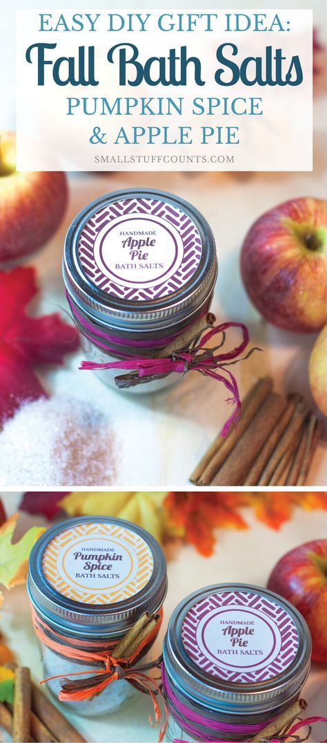 How perfect are these fall DIY bath salts?! Such a cute gift idea with the little mason jars. And who can go wrong with apple pie and pumpkin spice bath salts? Making these as DIY gifts this year for sure. Love the free printable jar labels, too! Bath Salts Diy Recipes, Diy Bath Salts, Bath Salt Jars, Salt Gifts, Bath Salts Gift, Bath Salts Diy, Christmas Mason Jars, Diy Spa, Homemade Bath Products