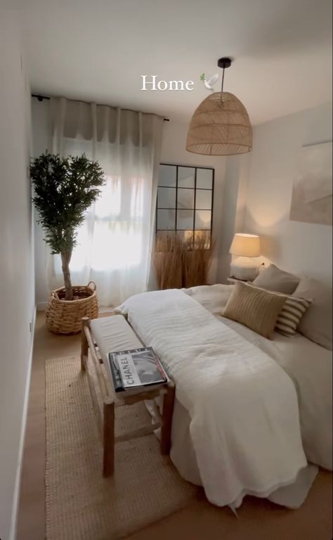 Tan Aesthetic Room Decor, Bedroom Decor Organic Modern, Apartment Bedroom Inspiration, Bedroom Shelf Decor, Neutral Apartment, Small Apartment Bedroom, Neutral Bedroom Decor, 아파트 인테리어, Apartment Decor Inspiration