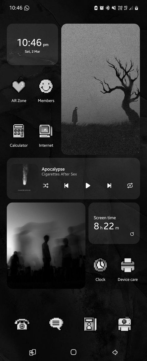 Dark aesthetic home screen ideas for Samsung Dark Aesthetic Wallpaper Samsung, Android Home Screen Ideas, Samsung Home Screen Ideas, Aesthetic Home Screen Ideas, Samsung Home, Aesthetic Home Screen, Home Screen Ideas, Dark Home, Aesthetic Home