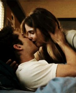 Stiles And Malia, Teen Wolf Imagines, Hayley The Originals, Romantic Kiss Gif, Good Night Love Quotes, Malia Tate, Romantic Couple Kissing, Teen Wolf Dylan, Romantic Kiss