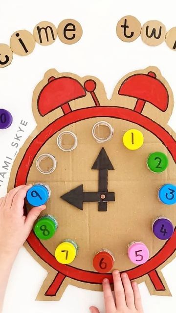 Clock Activities, Clock Crafts For Kids Preschool, Clock Activity, Clock Model For School Project, Watch Art And Craft, How To Make A Clock For Kids, Clock Craft Ideas, Diy Watch, Clock Crafts For Kids