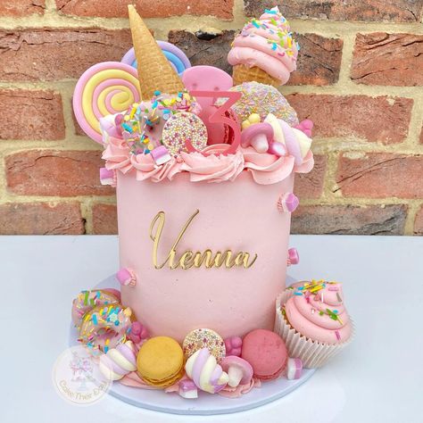 Candy Land Birthday Cake, Candyland Theme Cake, Sweetie Birthday Cake, Fourever Sweet, Candy Theme Cake, Cakes For Teenagers, Sweetie Cake, Sweet Birthday Cake, Cake Topper Printable