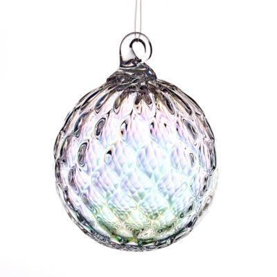 Glass Eye Studio 3-Inch Hand Blown Glass Clear Diamond Facet Ornament      The Hand Blown Glass Ornaments from Glass Eye Studio are sure to bring a kaleidoscope of colors and finishes to your holiday decor. affiliate Garland Lights, Glam Christmas Decor, Glamorous Christmas, Treats Christmas, This Is Christmas, Glam Christmas, Wedding Gift Registry, Diy Ornaments, Holiday Store