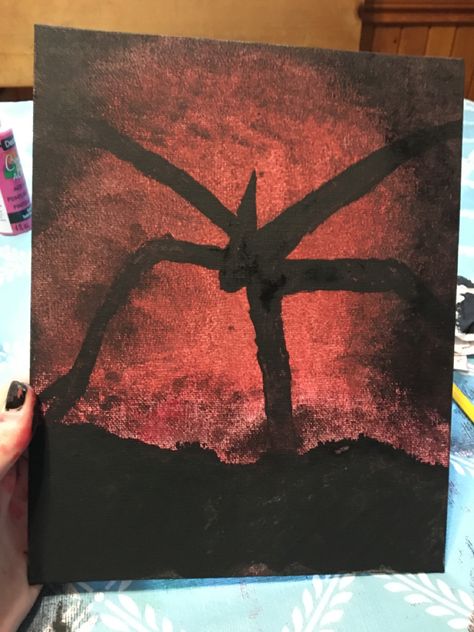 Cool Paintings Easy Canvases, Stranger Thing Paintings, Stranger Things Mind Flayer Drawing, Diy Stranger Things Crafts, Painting Ideas Stranger Things, Scary Things To Paint, Stranger Things Painting Ideas Easy, Stranger Things Art Ideas, Stranger Things Simple Drawings