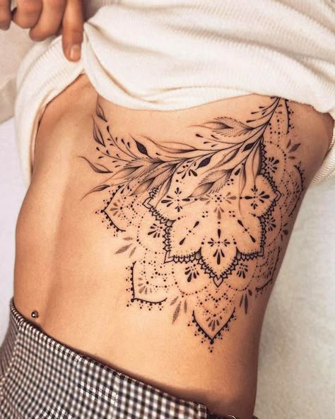 Detailed Moon Tattoo Designs, Boho Collar Bone Tattoo, Lace Mandala Tattoo Leg, Back Corset Tattoos For Women, New Tattoos For Women 2023, Boho Leg Tattoos Women, Mandela Back Tattoos For Women, Women Abdomen Tattoo, Boho Leg Tattoo