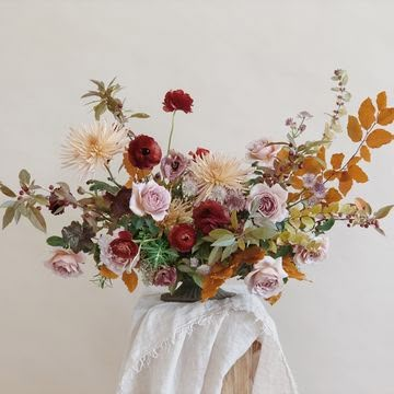 Autumn Fern, Fall Flower Arrangements, Fall Floral Arrangements, Fall Florals, Floral Arranging, Flower Farmer, Fall Flower, Flower Inspiration, Spray Roses