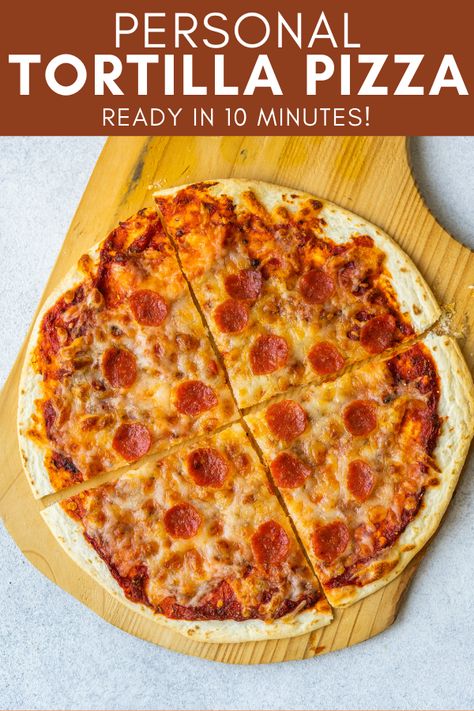 Use this Personal Tortilla Pizza recipe to make a mini personal pizza in less than 15 minutes. This tortilla pizza is perfect for a small quick meal or a snack. Toaster Oven Recipes, Tortilla Pizza, Mexican Pizza, Crockpot Dinners, Personal Pizza, Tortilla Recipe, Quick Meal, How To Make Pizza, Small Meals