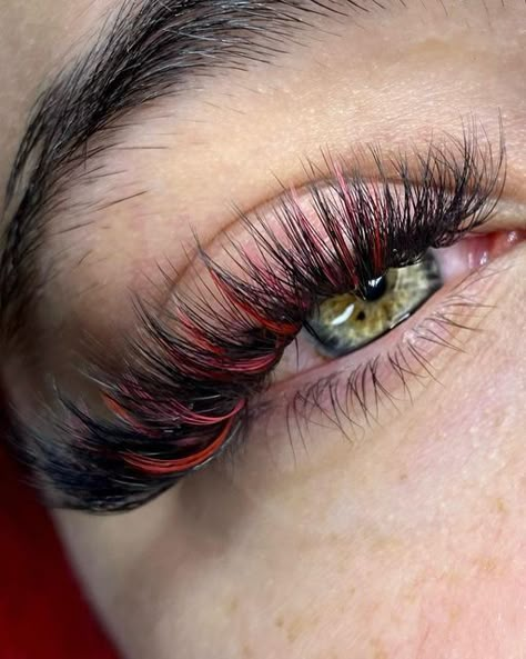 Colored Lash Extensions Halloween, Volume Lashes With Pink, Red Eye Lashes Extensions, Colored Eyelash Extensions Red, Cute Lashes With Color, Red And Black Eyelashes, Red And White Lash Extensions, Red Eyelashes Extensions, Red And Orange Lash Extensions