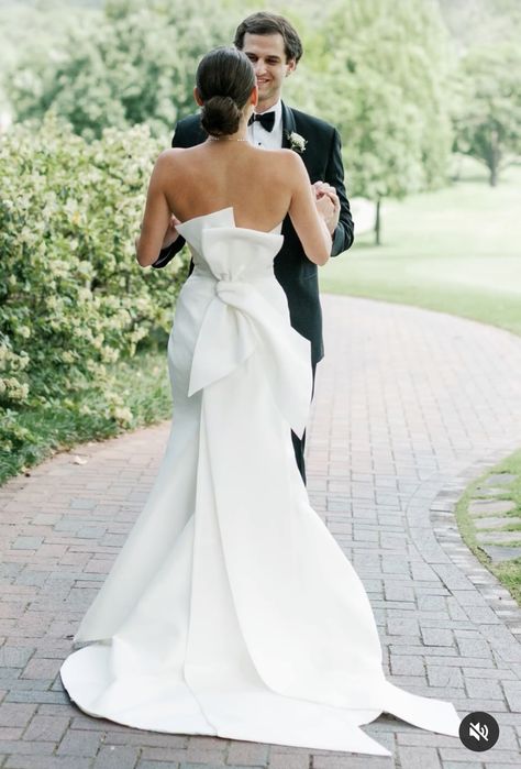 Bow back wedding dress