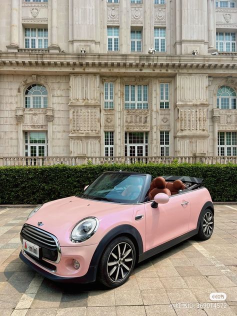 Pink Mini Coopers, New Mini Cooper, Mini Cabrio, Pink Convertible, Mini Cooper Convertible, Car Deco, Living In London, Girly Car, 4 By 4