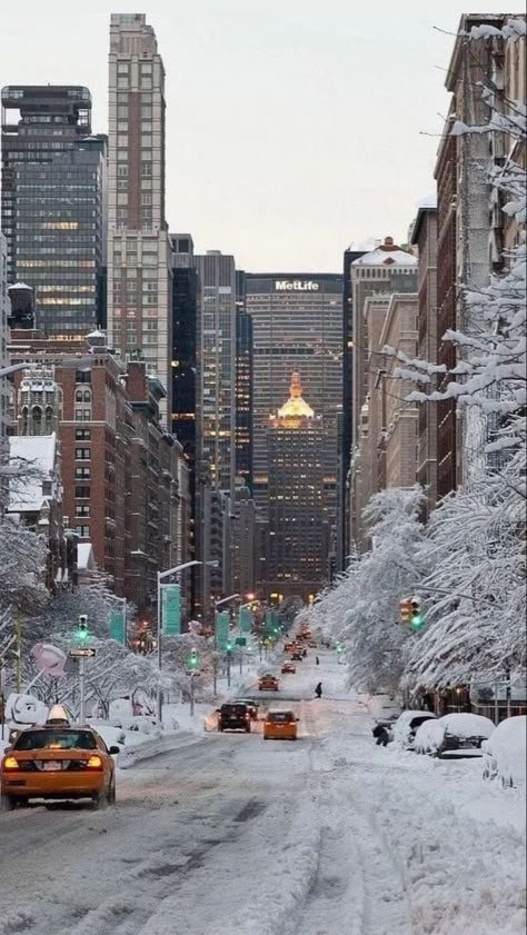 Snow In New York City, Christmas In New York City Aesthetic, Christmas In New York Aesthetic, New York Christmas Aesthetic, Christmas In New York City, New York City Christmas, York Christmas, Christmas In Nyc, New York City Aesthetic