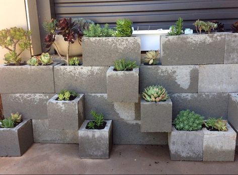 19 Cool Cinder Block Planters That Everyone Can Make Inexpensive Outdoor Furniture, Block Furniture, Cinder Block Furniture, Cinder Block Bench, Cinder Block Garden, Cinder Block Walls, Space Garden, Cinder Blocks, Small Front Yard