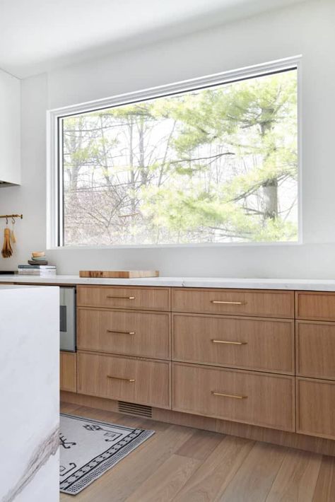 Slim Shaker Kitchen, Slim Shaker Cabinet, Shaker Cabinets Kitchen, Slim Shaker, White Oak Kitchen, Shaker Kitchen Cabinets, Cabinet Door Styles, Oak Kitchen Cabinets, Shaker Style Kitchens