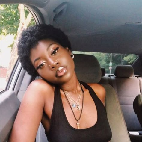 Natural Hair Short Cuts, Short Afro, Type 4 Hair, Pelo Afro, Dark Skin Beauty, Big Chop, 4c Hair, 4c Hairstyles, Dark Skin Women