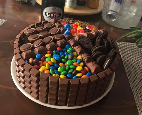 What about this beautiful cake by Beatrix? Made using our Chocolate Fudge Cake Mix! You all amaze me with what you do with our mixes – thanks & good wishes for the weekend, Deb the Bread M&m Cake Recipe, Loaded Chocolate Cake, Chocolate Loaded Cake, M&m's Chocolate, Paw Patrol Birthday Cake, Specialty Cake, Candy Cakes, Beautiful Chocolate, Chocolate Fudge Cake