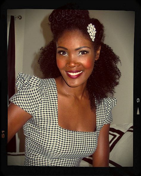 LOVE LOVE LOVE Angelique Noire retro hairstyle with natural hair texture. Black Pin Up, Black Curls, Hair Afro, Natural Black Women, Beautiful Natural Hair, Natural Hair Inspiration, Braids For Black Women, Hair Crush, Black Natural Hairstyles