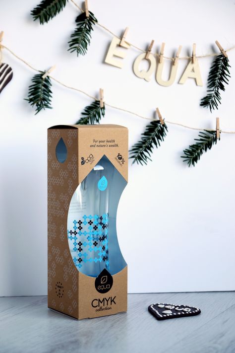 Water Bottle Box Packaging Design, Tumbler Packaging Ideas, Eco Friendly Soap Packaging, Tumbler Packaging, Traditional Packaging, Eco Friendly Packaging Design, Bottle Gift Wrapping, Box Wine, Water Packaging