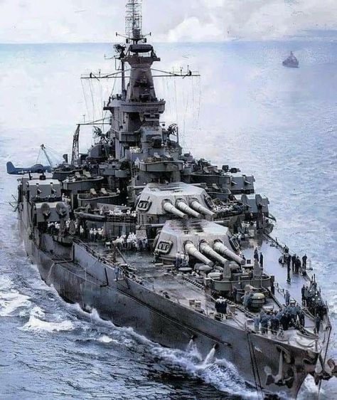 World Of Warships Wallpaper, Uss Massachusetts, Us Battleships, Model Warships, Navi A Vela, Scale Model Ships, Navy Art, Navy Aircraft Carrier, Capital Ship