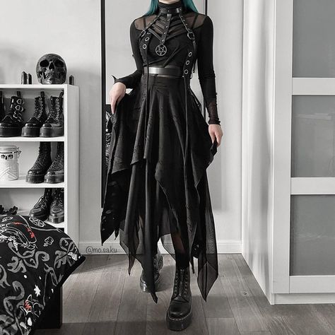 Outfit Punk, Killstar Clothing, Harness Fashion, Corset Fashion, Dark Outfits