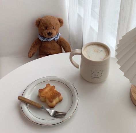 Bear Pancakes, Lil Space, Kids Inspo, Foto Ideas Instagram, Beige Aesthetic, Group Meals, Brown Aesthetic, Pretty Food, Coffee Shop