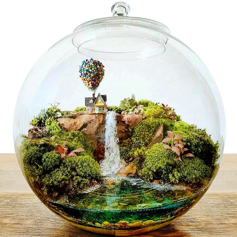 Moss Terrarium Ideas, Lantern Terrarium, Terrarium Inspiration, Unique Terrarium, Deco Disney, Tiny Fairy, Terrarium Ideas, Small Bathtub, Beautiful Terrariums