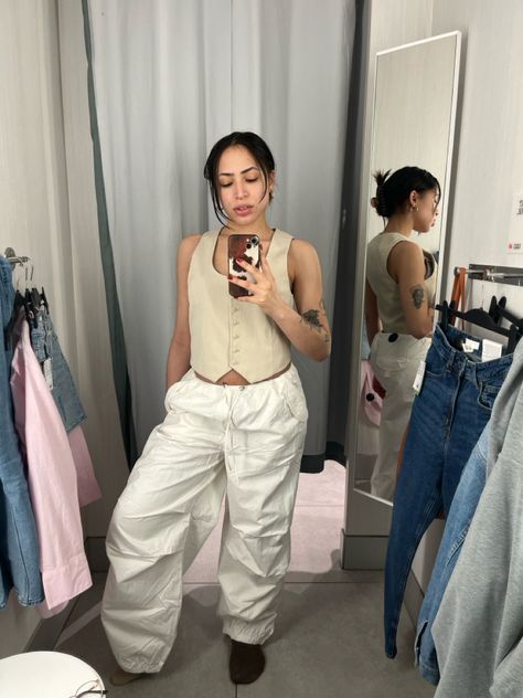 Fashion parachute pants + beige vest H&M outfit inspo idea neutral colors spring outfit Beige Vest, Spring Outfit, Neutral Colors, Parachute Pants, H&m, Ootd, Outfit Inspo, Pants, Trousers