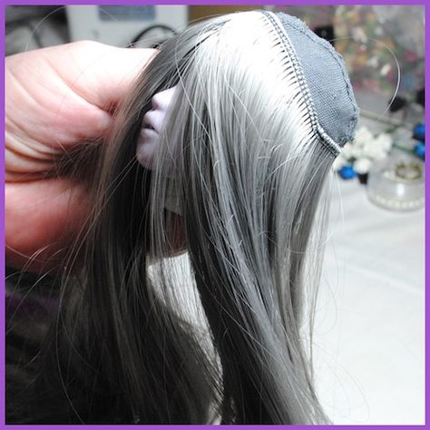 ~Wig Making Tutorial~ Wig Making Tutorial, Doll Hair Tutorial, Art Doll Tutorial, Doll Making Tutorials, Doll Wig, Doll Wigs, Doll Tutorial, Sewing Dolls, Wig Making