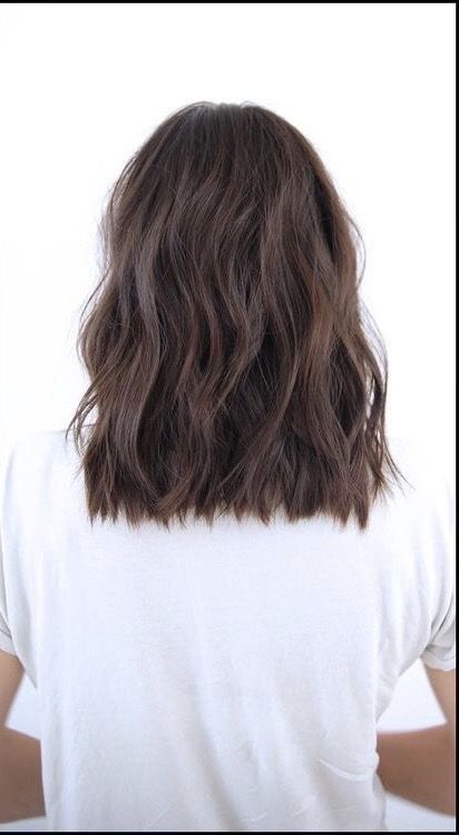 Brunette Mid Length Hair, Collar Bone Hair, Collarbone Length Hair, Medium Length Wavy Hair, Anh Co Tran, Brown Hair Inspo, Shoulder Hair, Celebrity Hair, Haircuts For Wavy Hair