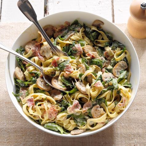 Creamy Prosciutto Pasta Spinach Fettuccine, Prosciutto Pasta, Fettuccine Recipes, Stroganoff Recipe, Garden Vegetables, Alfredo Recipe, Alfredo Pasta, Angel Hair, Pasta Shapes