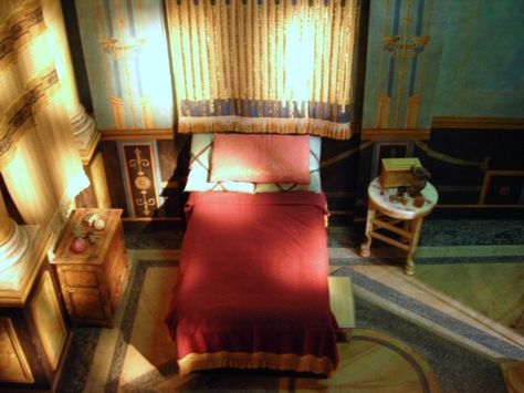 Pliny's bedroom on the set of Roman Mysteries season one at Empire Studios, Tunisia. Photo courtesy of Jason Carlin. 2006. Ancient Rome Bedroom, Ancient Roman Bedroom, Roman Bedroom, Roman Domus, Ancient Aesthetic, Classical Interior Design, Ancient Houses, Roman Villa, Classical Interior