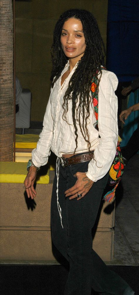 Lisa Bonet's Style Evolution: Badass Boho Chic Since The '80s Lisa Bonet Aesthetic, Zoe Kravitz Mom, The Cosby Show, Lisa Bonet, Estilo Hippie, Zoe Kravitz, Woman Crush, Cultura Pop, Mom Style