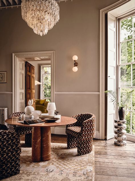 Soho House Barcelona, Berlin Street Style, Modern Dining Furniture, Soho Home, Soho House, Modern Dining Table, House Layouts, Dining Room Design, Upholstered Dining Chairs