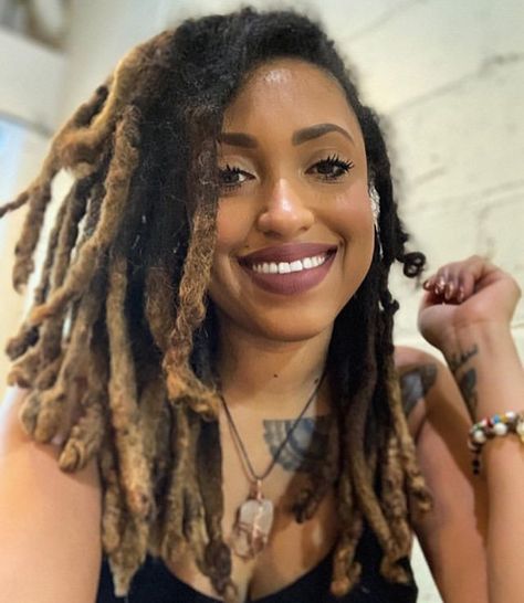 Angelo Sean John on Instagram: “Thick Locs 🌱😍🌹 One Love @auset_eyowaku ❤️💛💚🖤 @loc_angiz ✌🏾 . • • • • • • •  #starterlocheadz 🌱 #starterlocs #shortlocs #babylocs #longlocs…” Wick Dreads, Big Locs, 50 Locs, Women Locs, Women With Dreadlocks, Freeform Locs, Dreadlock Rasta, Thick Locs, Beautiful Locs