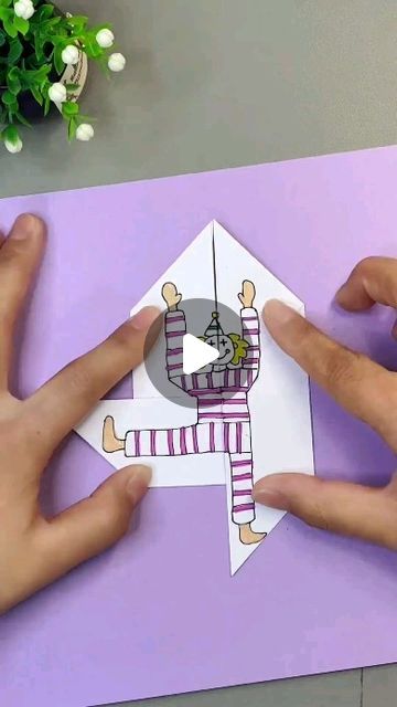 Foldable Paper Crafts, Kids Paper Crafts Easy, Elf Crafts, Bored At Home, Hand Crafts For Kids, Paper House, Diy Activities, Paper Crafts Origami, Camping Crafts