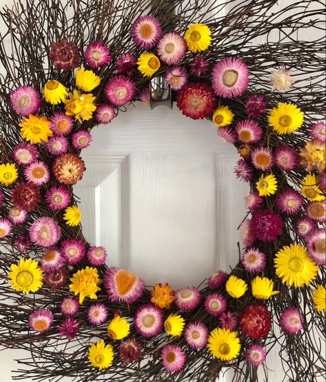 Strawflower Garden, Strawflowers Craft, Dried Strawflower Craft, Straw Flowers Craft, Strawflower Crafts, Strawflower Wreath, Dried Strawflower Wreath, Dried Gomphrena Wreath, Anzac Wreaths