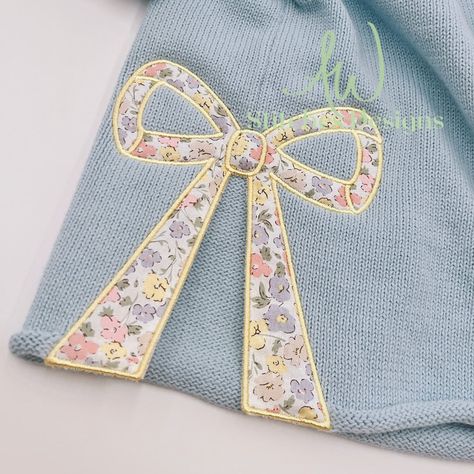 🎀 NEW BOW ALERT! 🎀 Say hello to the Classic Straight Tailed Bow Appliqué—your new go-to design for ALL your embroidery projects! ✨ From sweet children’s outfits to the oh-so-trendy Side Bow Sweatshirt, this timeless bow design is an absolute MUST-HAVE! 💖 The way the tails of this bow lay perfectly along the hemline makes it a dream for adding that extra flair to your sweatshirts. 😍 Whether you’re creating a custom gift, selling this for your embroidery customers, or giving your own wardrobe ... Bow And Arrow Embroidery, Embroidery Initials Letters On Clothes, Sweat Shirt Embroidery, Machine Embroidery Designs For Blouses, Stitch Sweatshirt, Bow Applique, Applique Stitches, Emb Designs, Birthday Inspo