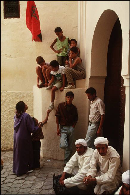 Morocco , Fez 1994 Yemen Sanaa, Morocco Aesthetic, Moroccan Aesthetic, Fez Morocco, Moroccan Culture, Arabian Nights, Weird Creatures, African Countries, African Culture