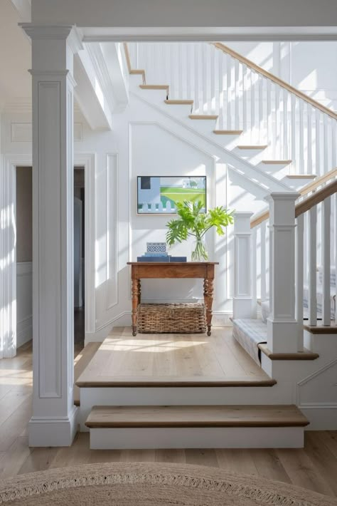 White Coastal Stairwell Patrick Ahearn Architect, Patrick Ahearn, Classic White Kitchen, Shingle Style Homes, Dream Beach Houses, New England Homes, Beach House Interior, House And Home Magazine, Odessa