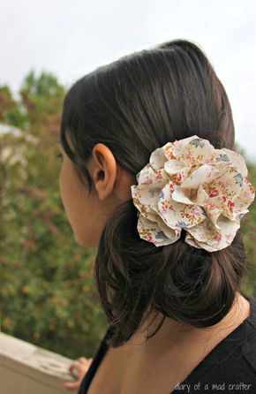 Flowers Diy Fabric, No Sew Baby, Fabric Flower Headbands, Sew Baby, Material Flowers, Fabric Flower Tutorial, Wall Diy, How To Make Headbands, Flower Diy