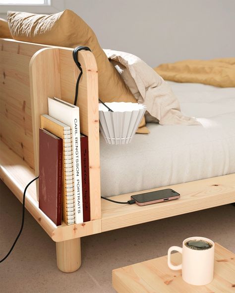 Bedframe Diy, Scandinavian Bed, Functional Headboard, Bed Lamp, Diy Bed Frame, Modul Sofa, Wood Headboard, Headboard Storage, Smart Furniture