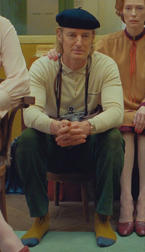 70s Style Men, Wes Anderson Characters, Wes Anderson Movie, Wes Anderson Aesthetic, The French Dispatch, Wes Anderson Style, French Dispatch, 50 Year Old Men, Wes Anderson Movies