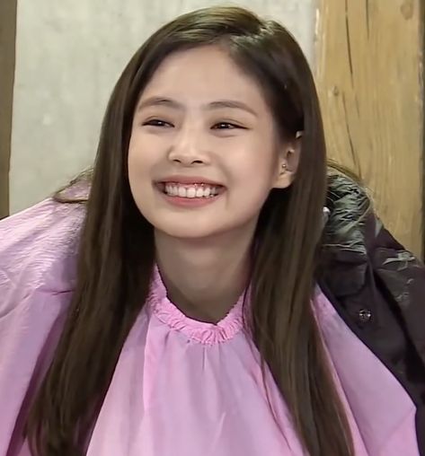 Jennie cute smile #chanel #blackpink #kimjennie #jenniekim #jennie #kpop #Jendeukie #NiNi #YGPrincess #humangucci #jennieairportfashion #humanchanel #babyaegyo #rubyjane #JENNIEXCHANEL #jenniekim #blackpinkjennie #blink #gummysmile #jennierubyjane #JNK1 #jenniesolo #yg #ygentertainment #jennieblackpink #blackpinkjennie #chanel #gucci #CocoJennie #GentleMonster #jenniexhera #hera Gummy Smile, On Twitter, Twitter, Hair, Pink