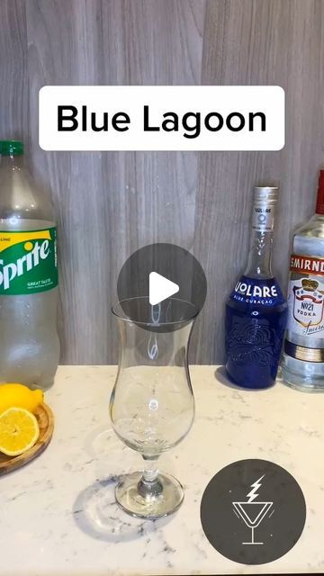 Blue Lagoon Recipe, Blue Lagoon Drink Recipe, Blue Lagoon Drink, Blue Lagoon Cocktail, Laguna Blue, Mojito Recipe, Perfect Blue, Blue Lagoon, Mixology