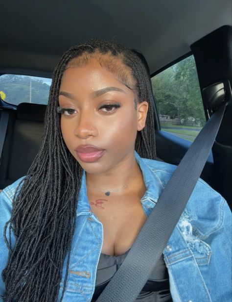 Sisterlocks Styles, Locs Styles, Sister Locs, Beautiful Dreadlocks, Faux Locs Hairstyles, Hair Things, Moon Face, Sisterlocks, Locs Hairstyles